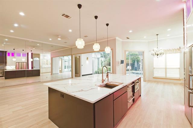 Building Photo - 3700 Watercrest Dr