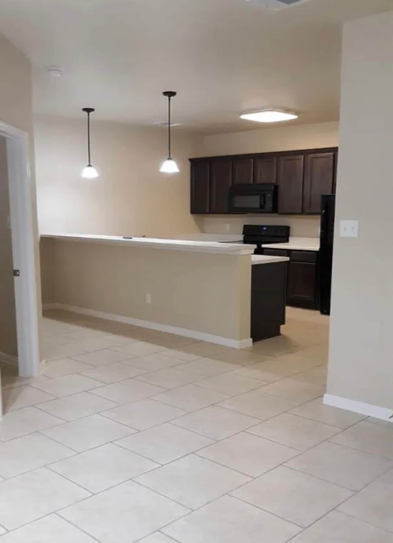 Building Photo - 4304 Ivory Ln