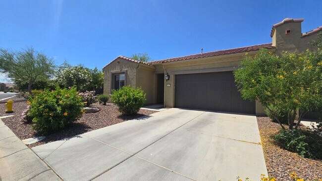 Building Photo - 55+ Amenity rich Pebble Creek community!