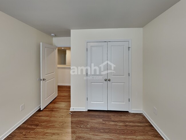 Building Photo - 710 Woodall Rd