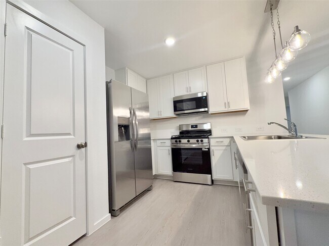 Building Photo - 16115 Domestic Dove Wy