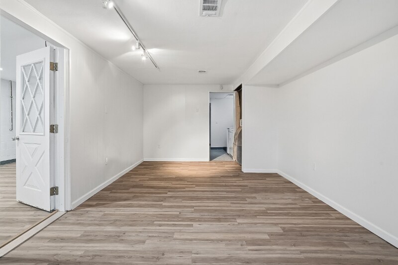 Building Photo - 3405 Willett Rd