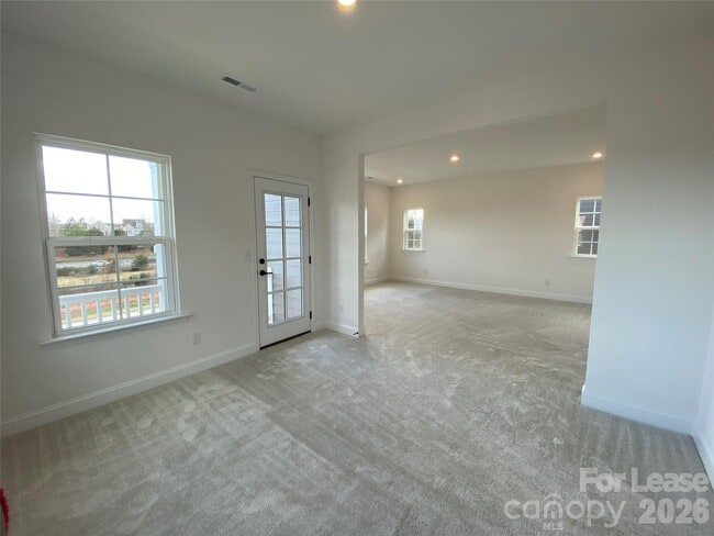 Building Photo - 4016 Hickory Pl Ln