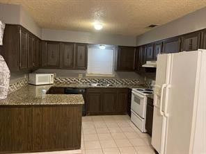 Building Photo - 3108 Conflans Rd