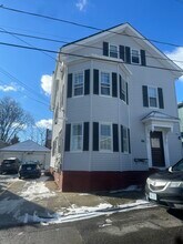 Building Photo - 66 Swift St