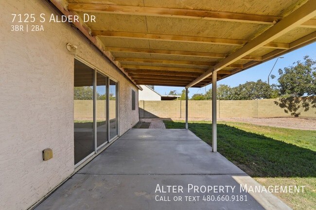 Building Photo - 7125 S Alder Dr