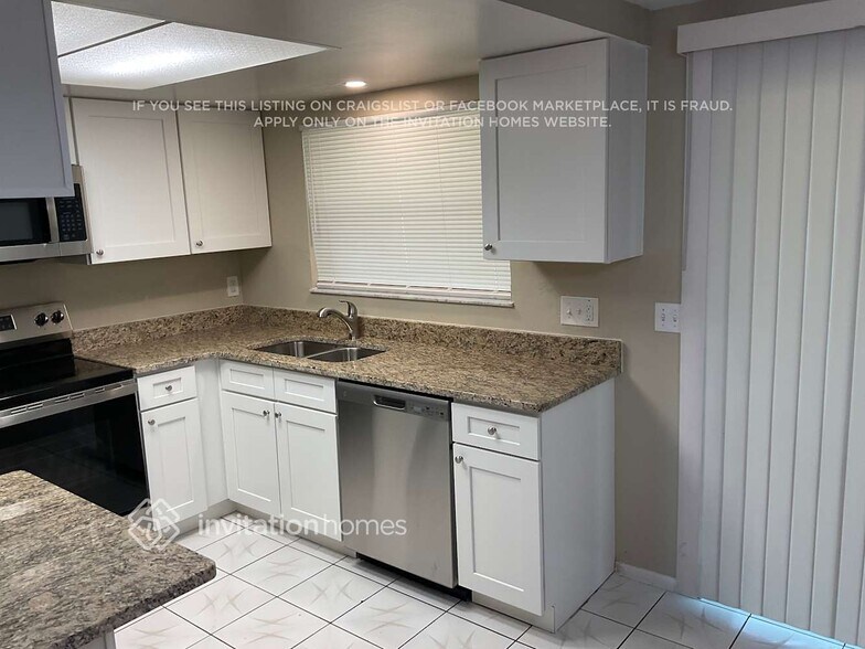 Building Photo - 10744 119th St