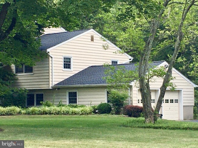 Building Photo - 328 Dodds Ln