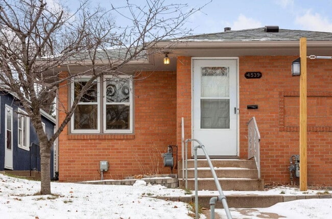 Building Photo - 4539 Bloomington Ave