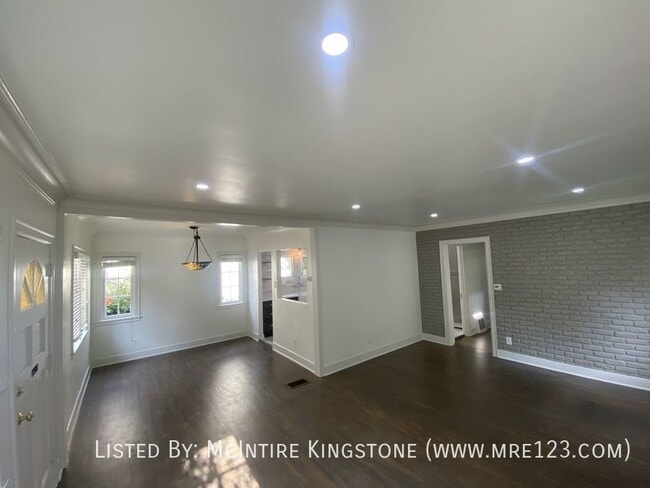 Building Photo - Hidden Gem in South Pasadena