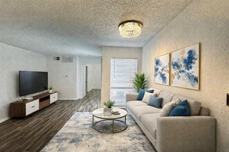 Building Photo - 9813 Walnut St