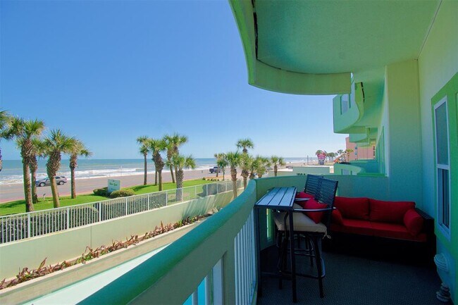 Building Photo - 9420 Seawall Blvd