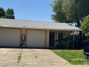 Building Photo - 7612-7614 San Simeon Drive