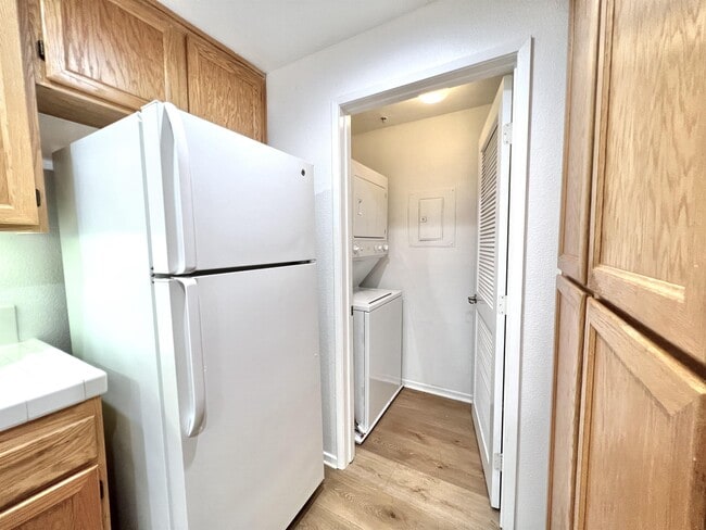Building Photo - 1388 Challis Pl