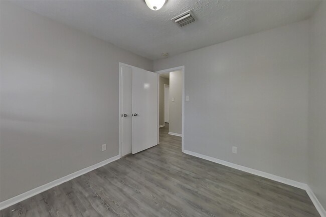 Building Photo - 23115 Earlmist Dr