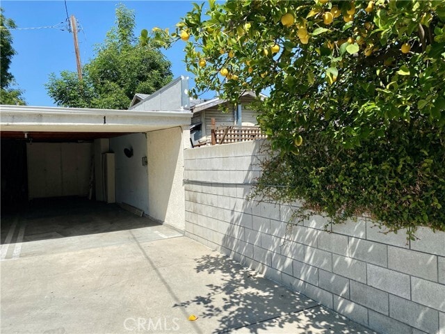 Building Photo - 1131 N Ave 56