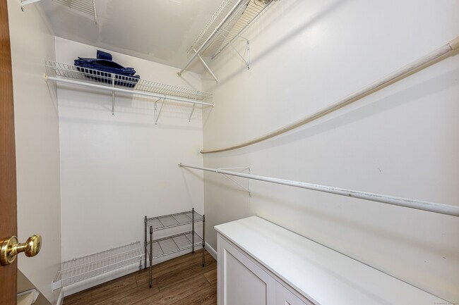 Building Photo - 229 Bishop St