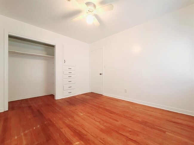 Building Photo - 3114 N Holman Ct