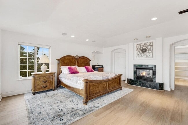 Building Photo - 1 Overlook Pl