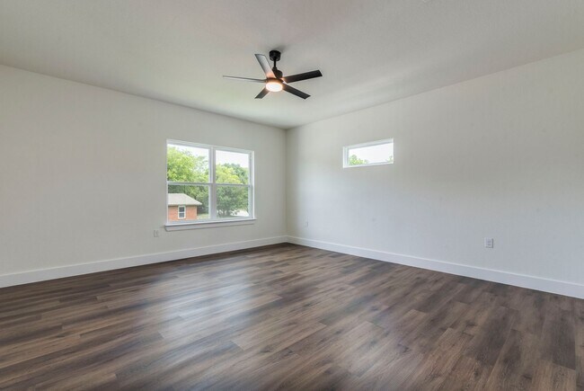 Building Photo - 3702 Tower View Ct