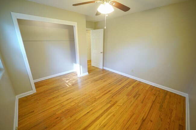 Building Photo - 1804 Skyland Dr