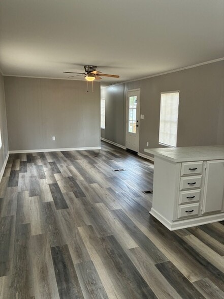 Building Photo - 20261 Perrilloux Rd