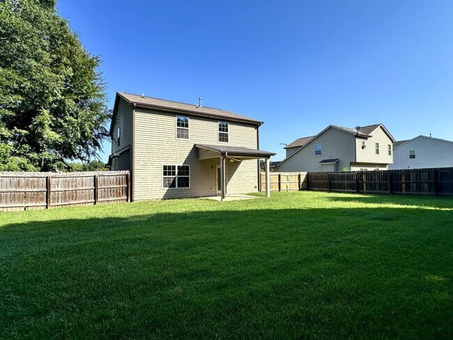 Building Photo - 717 Bellingham Way