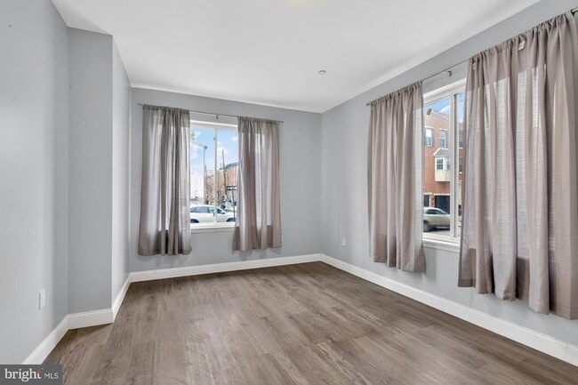 Building Photo - 523 N 11th St