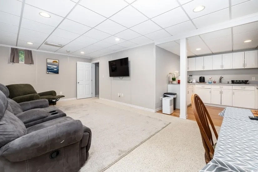 Building Photo - 5 Ravine St