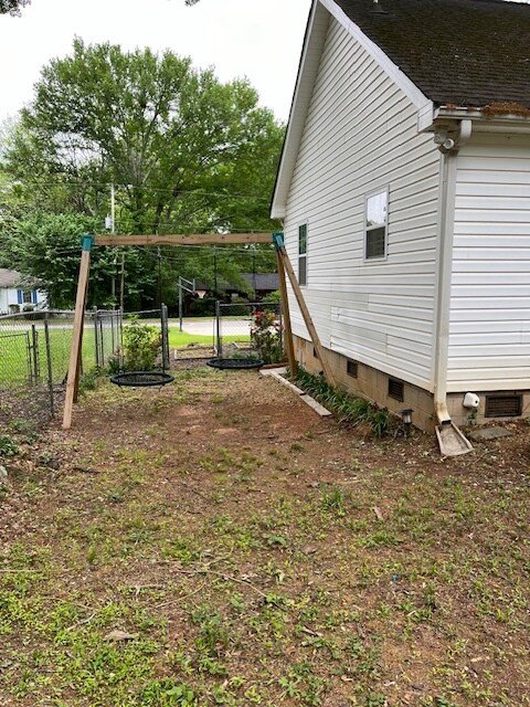 Building Photo - 1097 Dell Ave SE