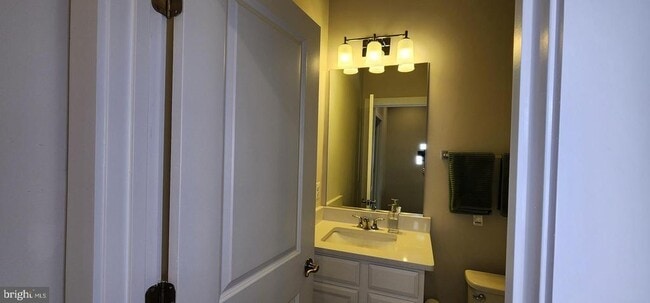 Building Photo - 5606 Hyattsville Dr