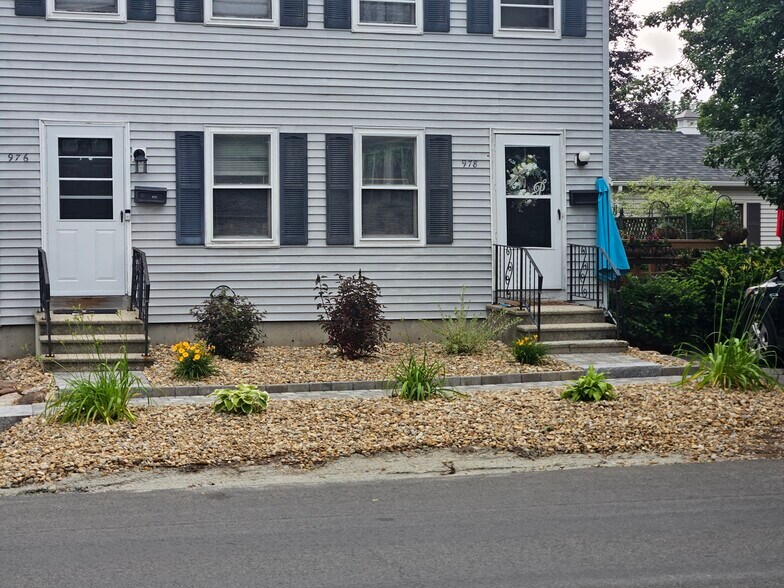 Building Photo - 978 Cilley Rd