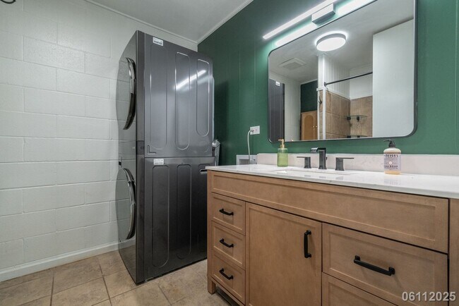 Building Photo - 2bd / 1ba / 1 parking Condo in Makakilo Gardens 2, Kapolei