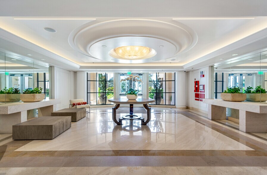 Building Photo - 701 Ocean Ave