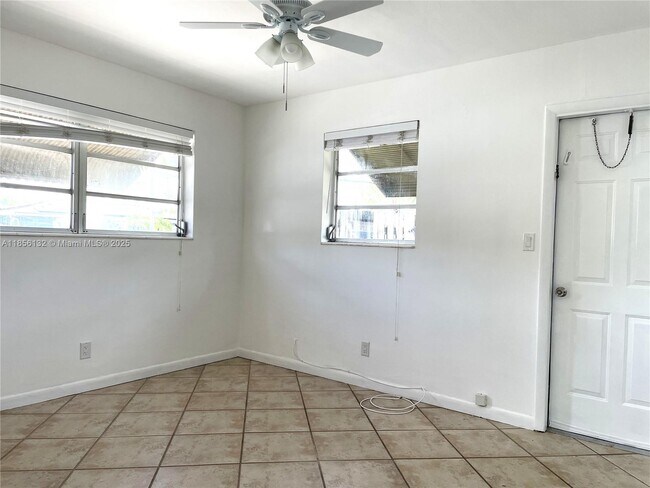Building Photo - 225 NW 23rd St