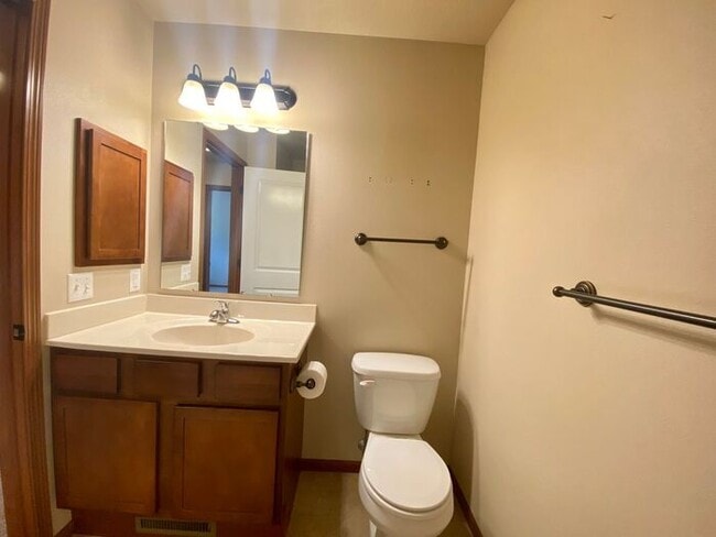 Building Photo - $1,900 | 3 Bedroom, 2.5 Bathroom | Pet Friendly* | Available for August 1st, 2026 Move In!