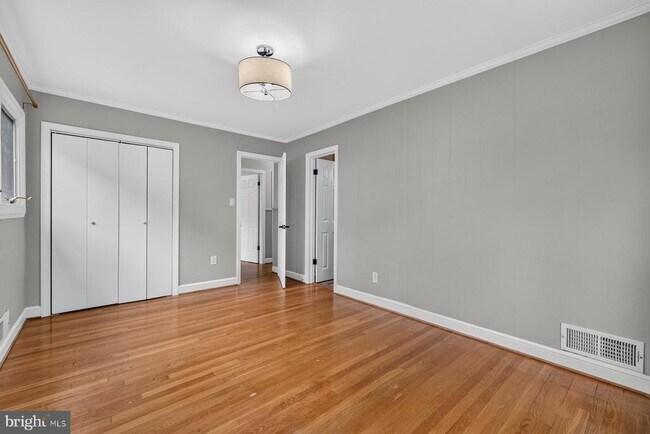Building Photo - 3604 Husted Dr