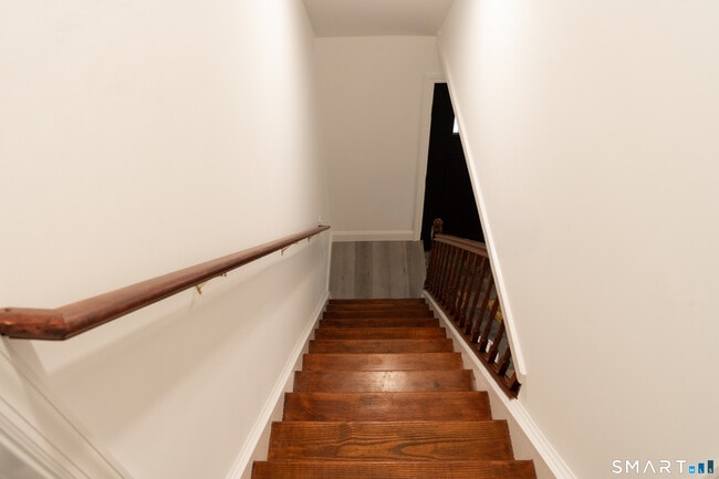 Building Photo - 21 Oven Rock Rd