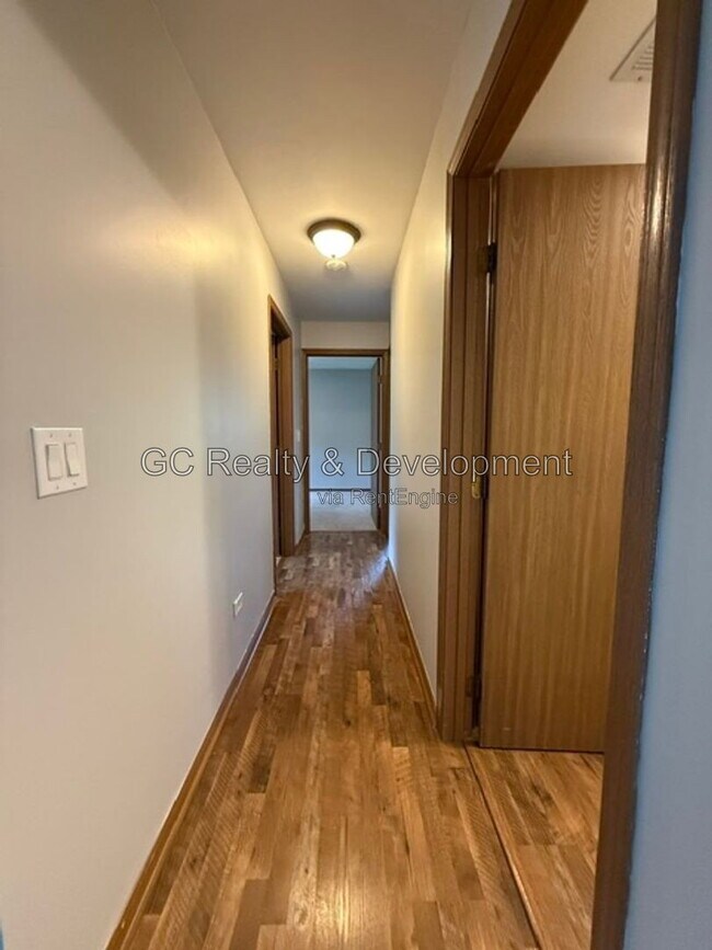 Building Photo - 2856 Heatherwood Dr