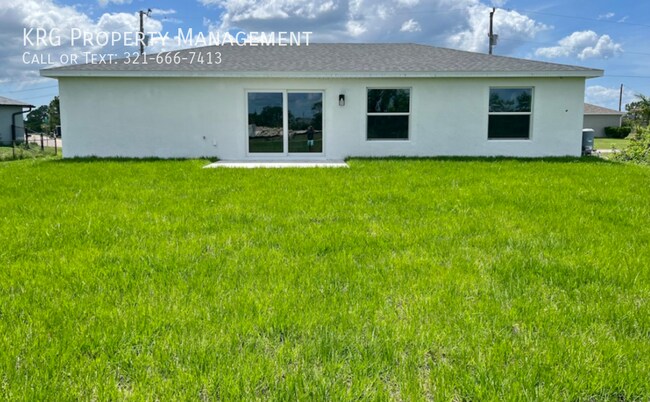 Building Photo - 4303 NE 12th Ct