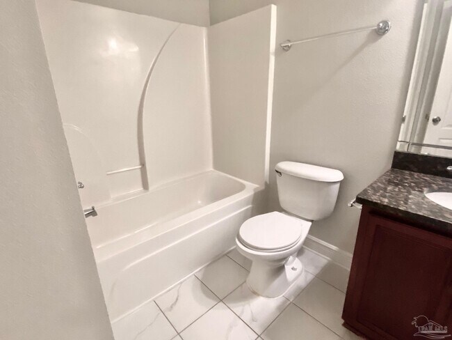 Building Photo - 8431 Ferlon Ave