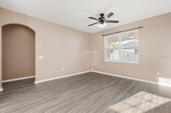 Building Photo - 3817 Blue Dasher Dr