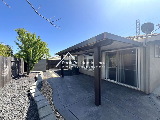 Building Photo - Updated 4bd/2ba Rancho Cordova Home!