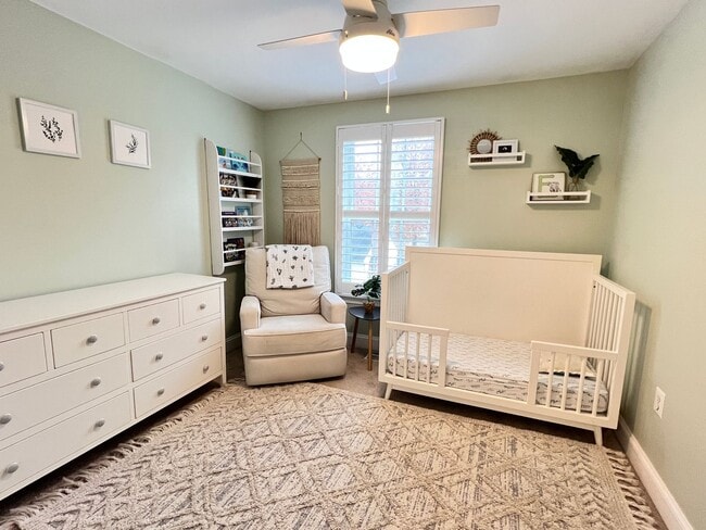 Building Photo - Come Home To This Updated And Convenient 3 Bed 3.5 Bath Townhome In Derwood! Now Available!