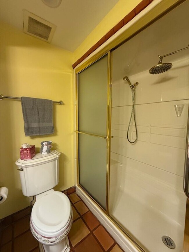 Building Photo - Potomac View