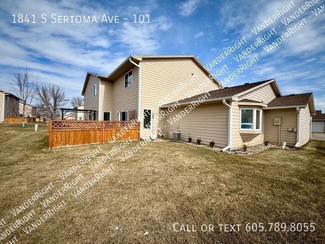 Building Photo - 1841 S Sertoma Ave