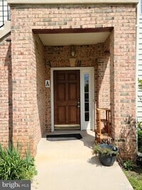 Building Photo - Two Bedroom Condo in Ballenger Creek!