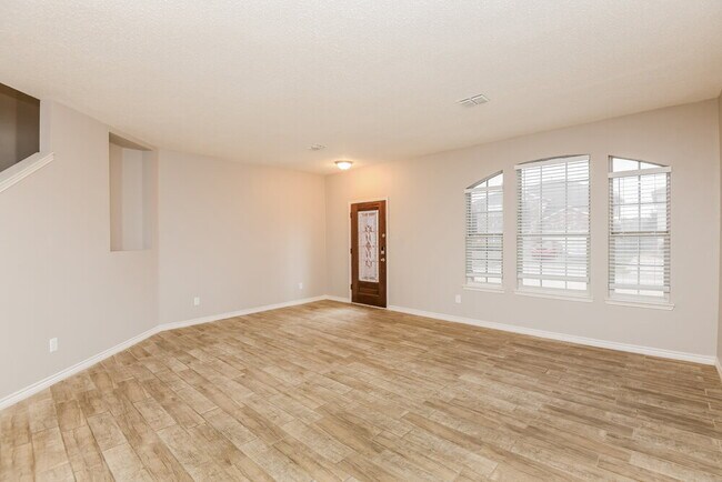 Building Photo - 7806 Calgary Ln