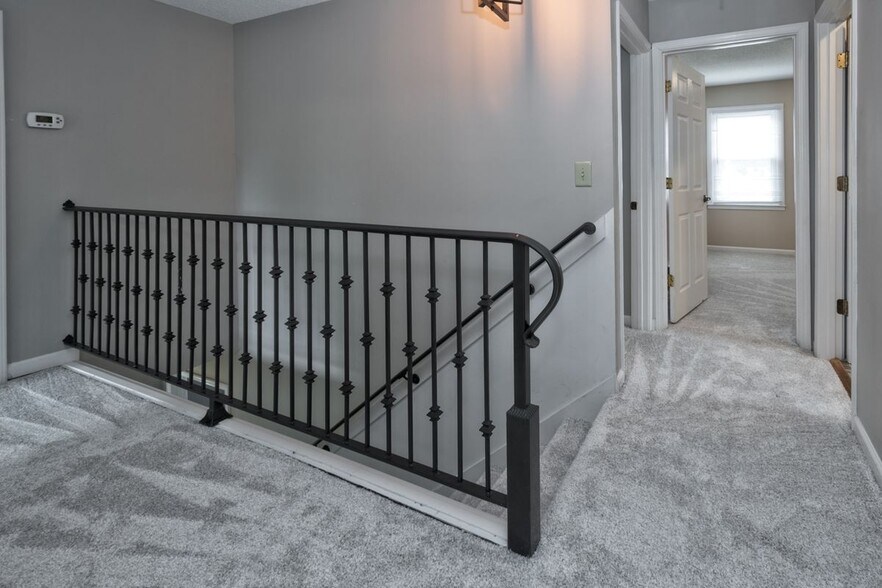 Building Photo - 2598 Cedar Ridge Dr