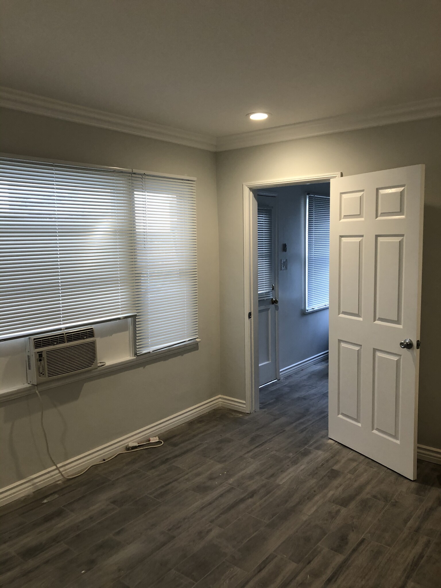 Living Room - 11666 Chandler Blvd